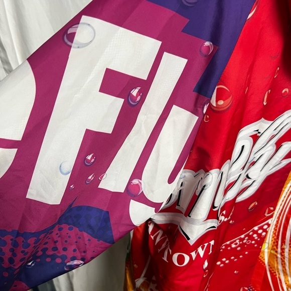 Born-fly Soda Hooded Wind Breaker - Picture 4 of 4